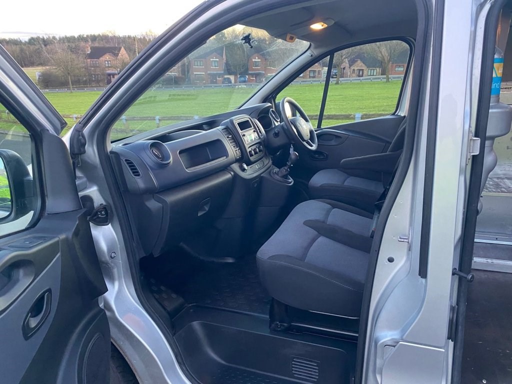 Vauxhall Vivaro Listing Image