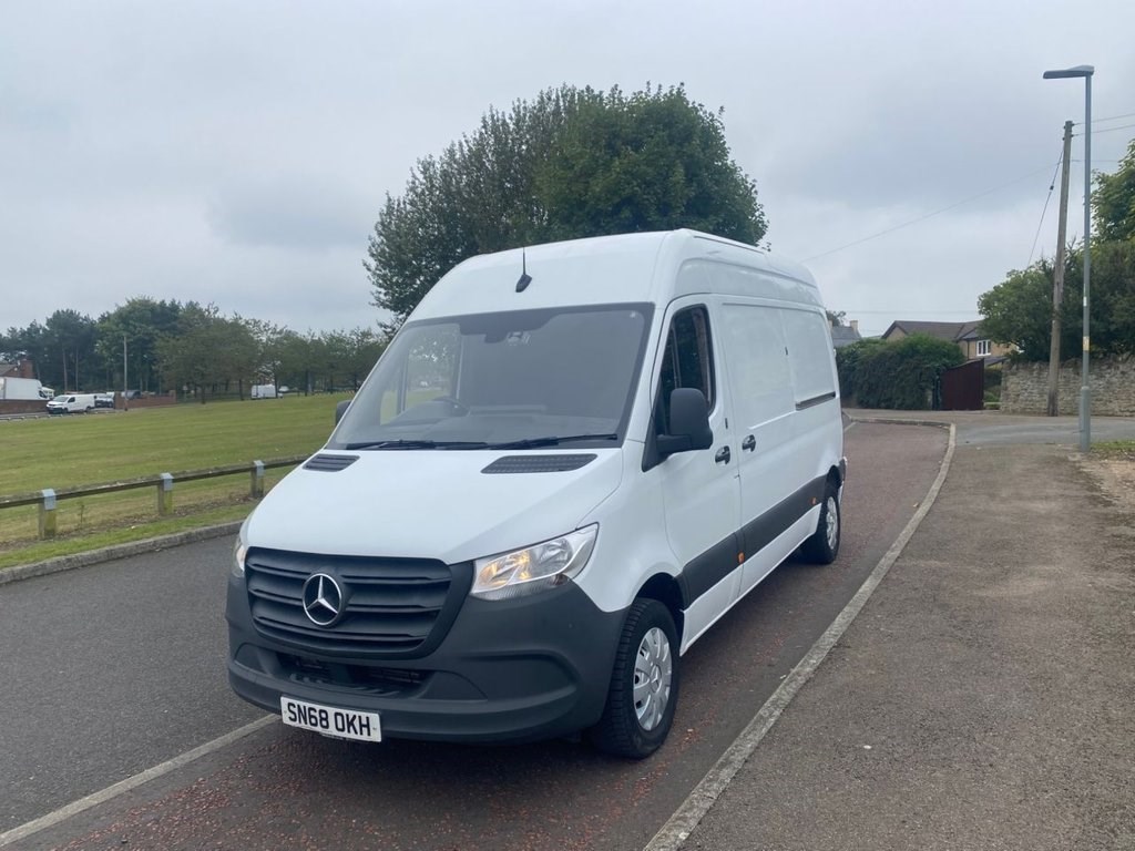 Mercedes-Benz Sprinter Listing Image