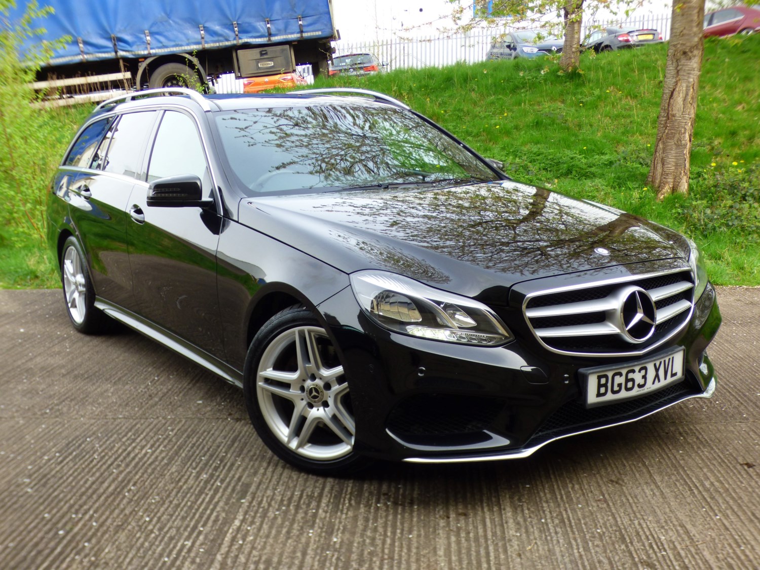 Mercedes-Benz E-Class Listing Image