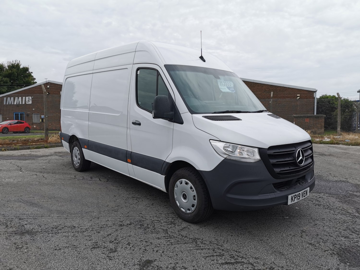 Mercedes-Benz Sprinter Listing Image