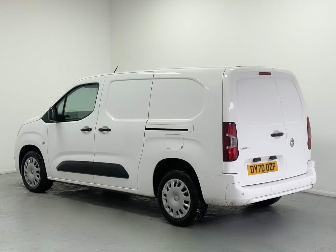 Vauxhall Combo Listing Image