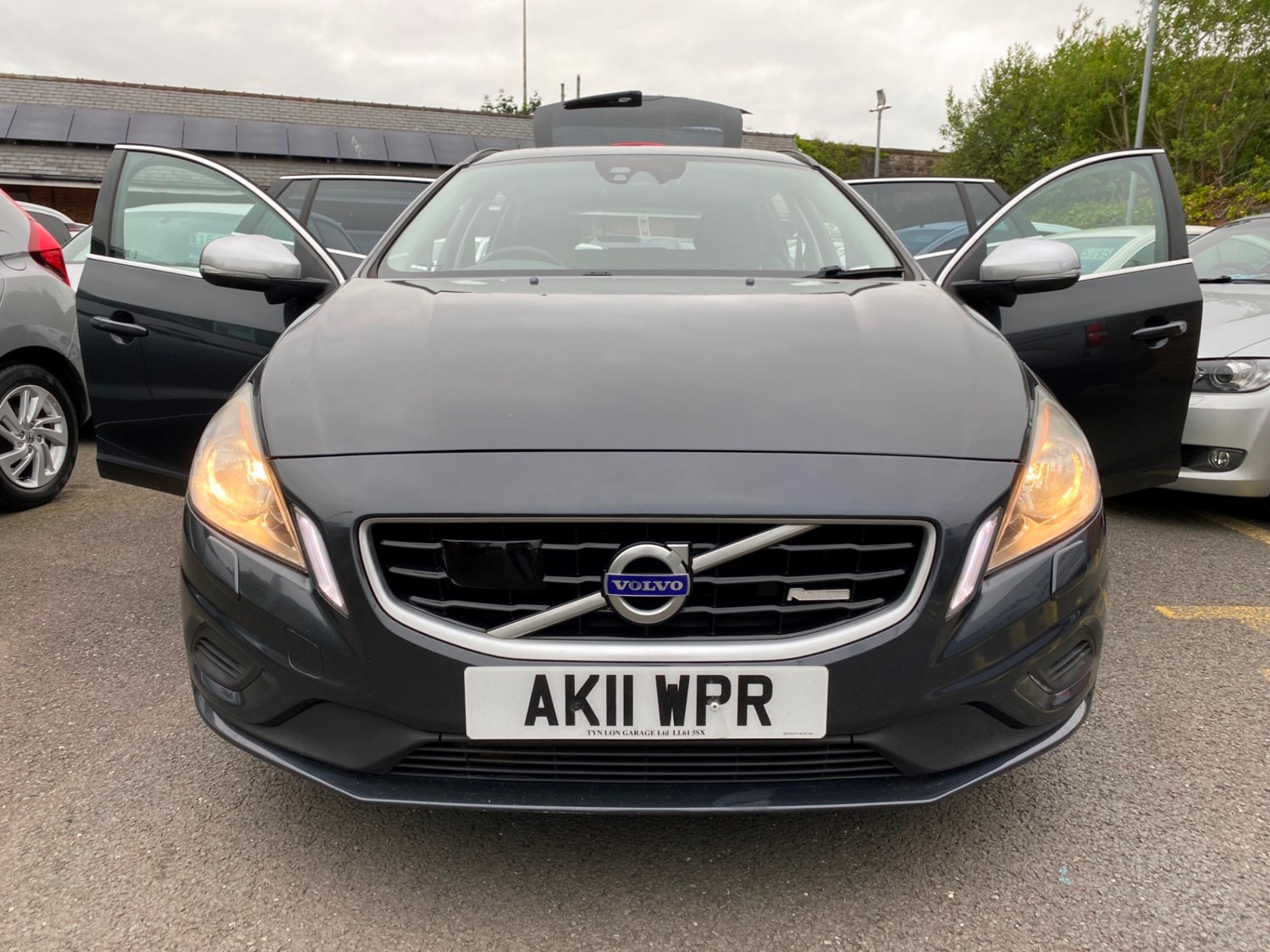 Volvo V60 Listing Image