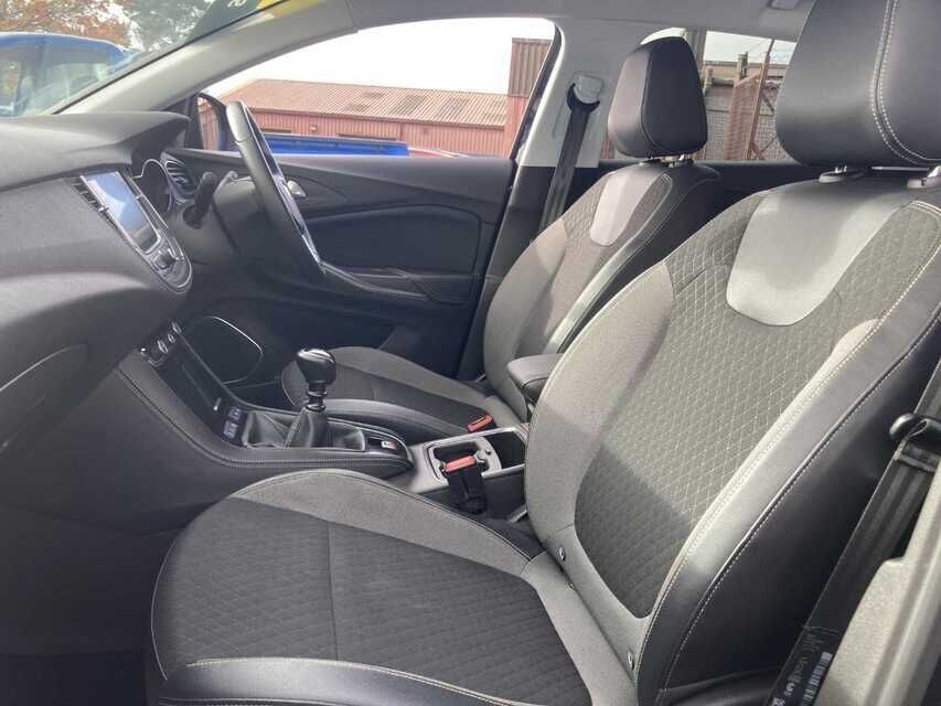 Vauxhall Grandland X Listing Image