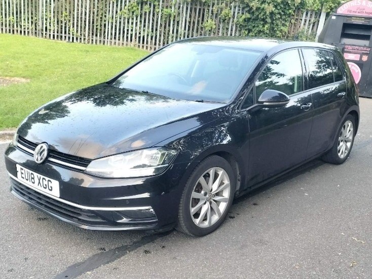 Volkswagen Golf Listing Image