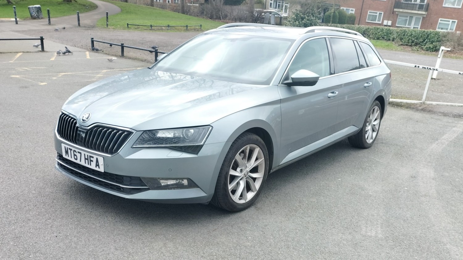 Skoda Superb Listing Image