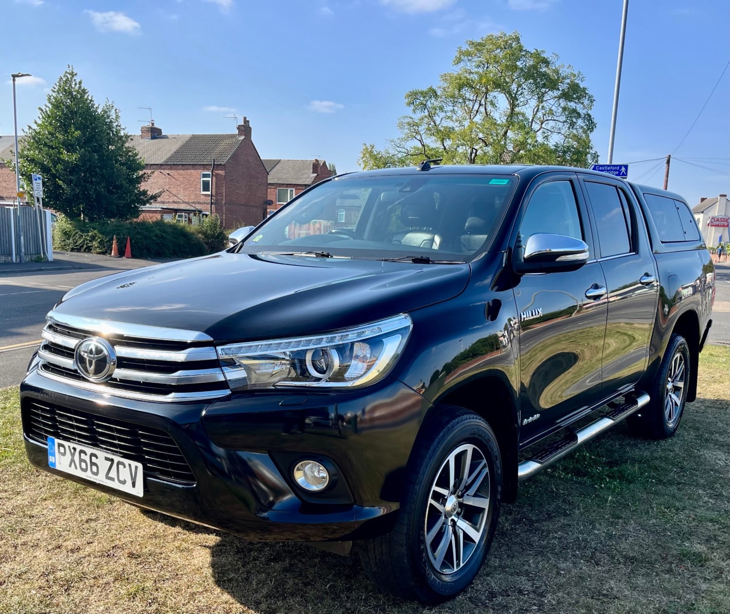 Toyota Hilux Listing Image