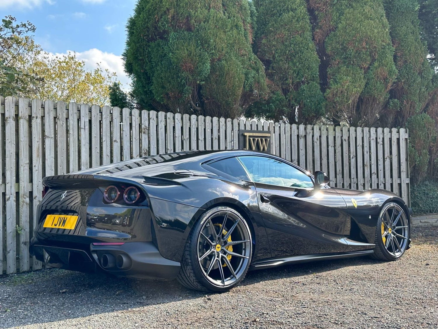 Ferrari 812 Superfast Listing Image