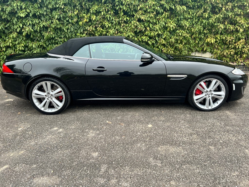 Jaguar XKR Listing Image