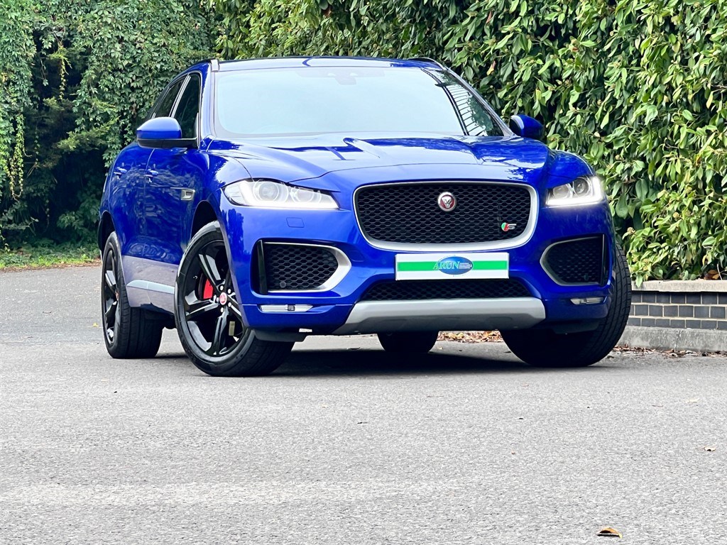 Jaguar F-PACE Listing Image