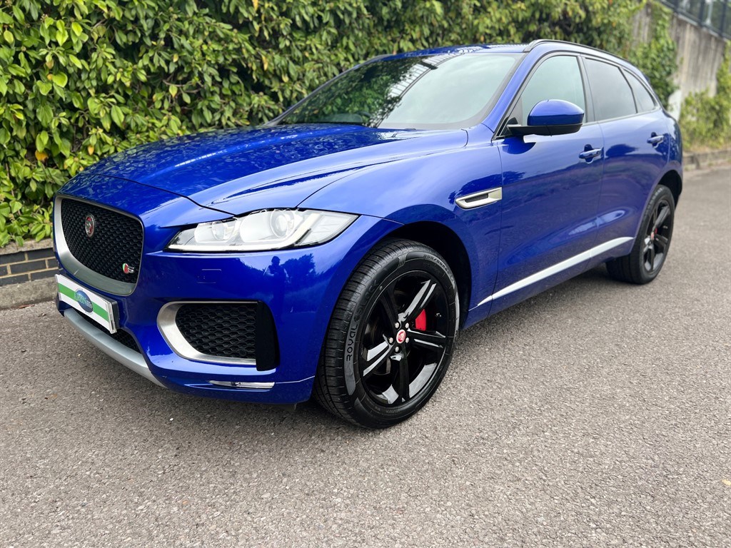 Jaguar F-PACE Listing Image