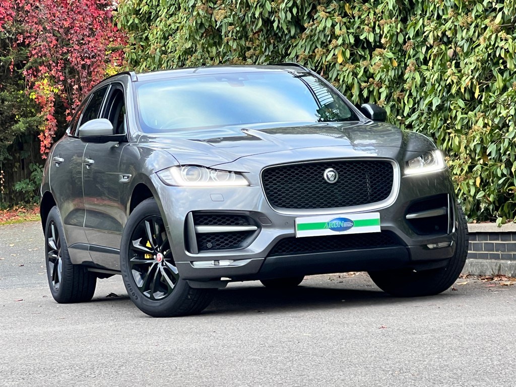 Jaguar F-PACE Listing Image