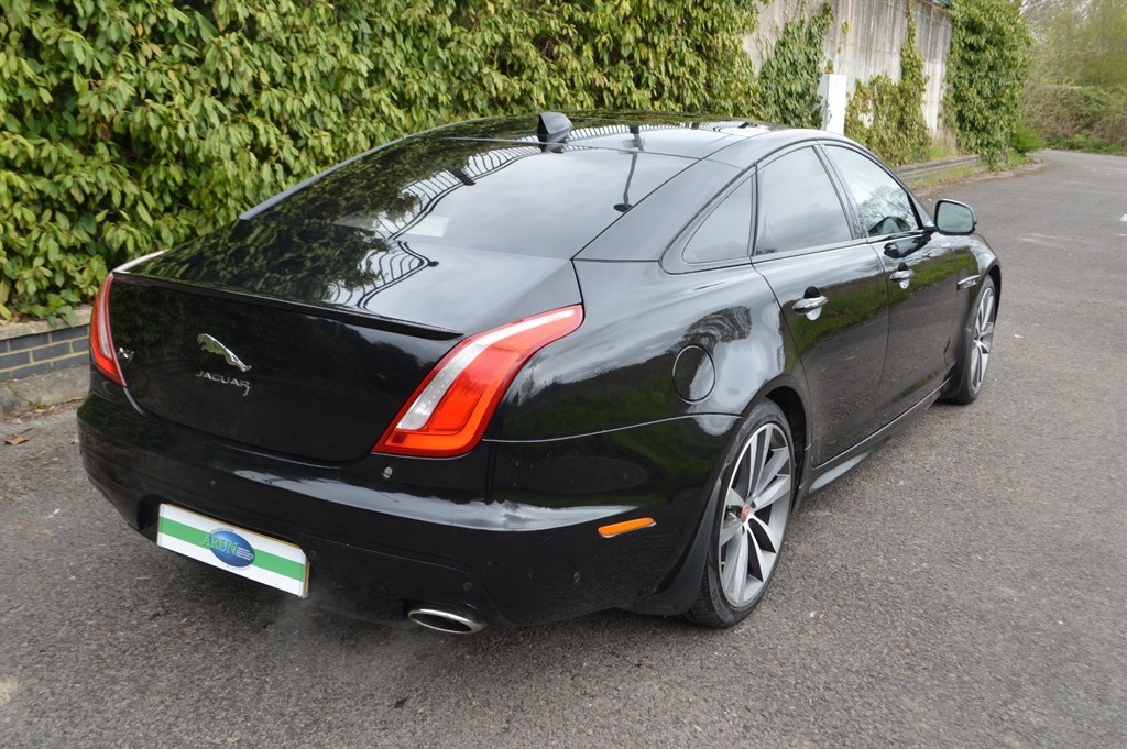 Jaguar XJ Listing Image