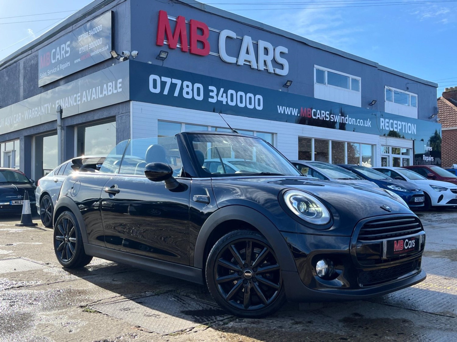 MINI Convertible Listing Image