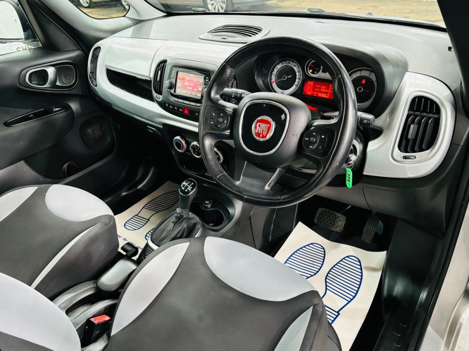 Fiat 500L Listing Image