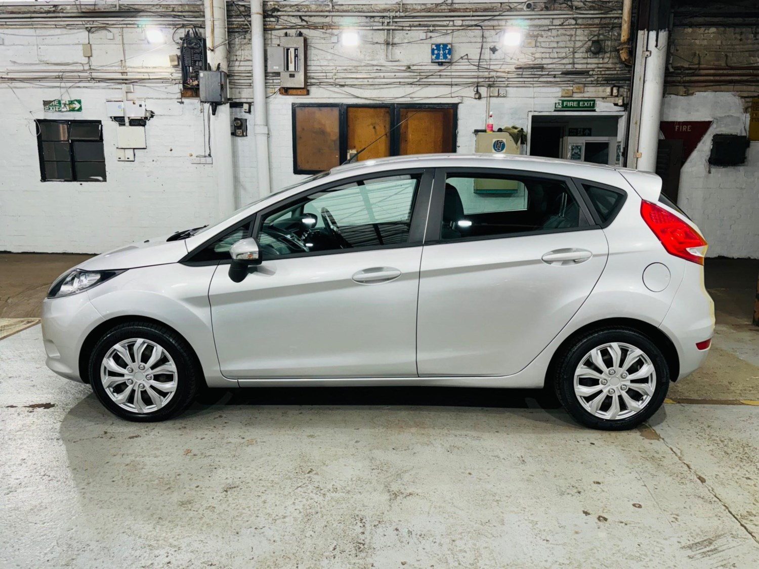 Ford Fiesta Listing Image