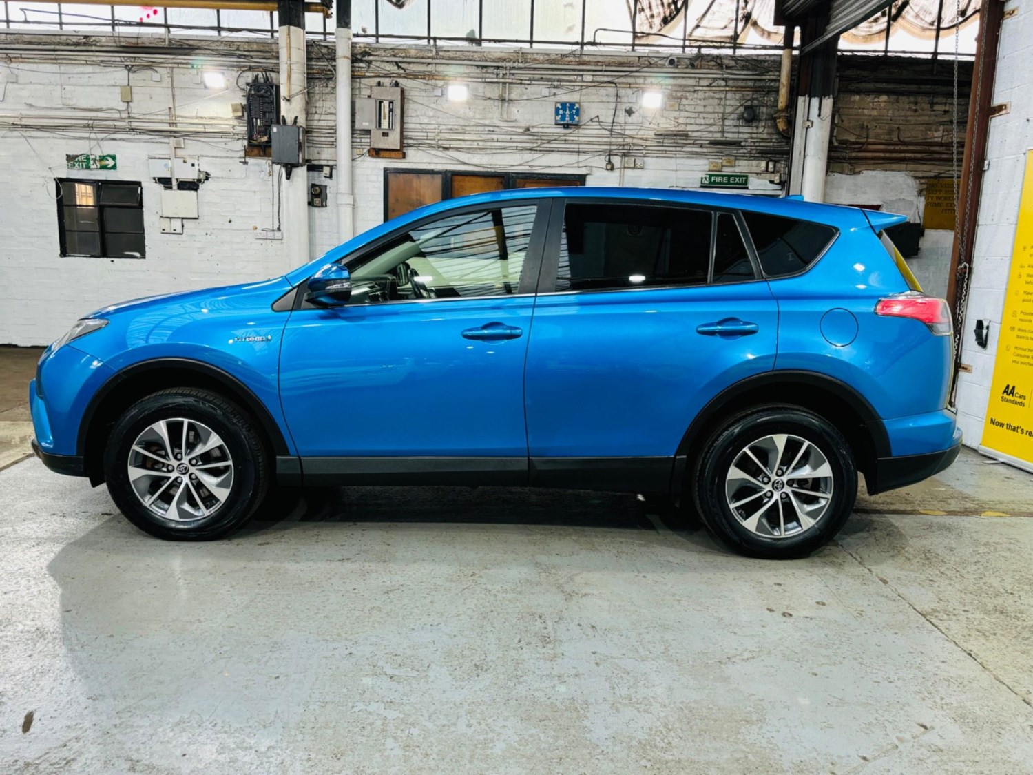 Toyota RAV4 Listing Image