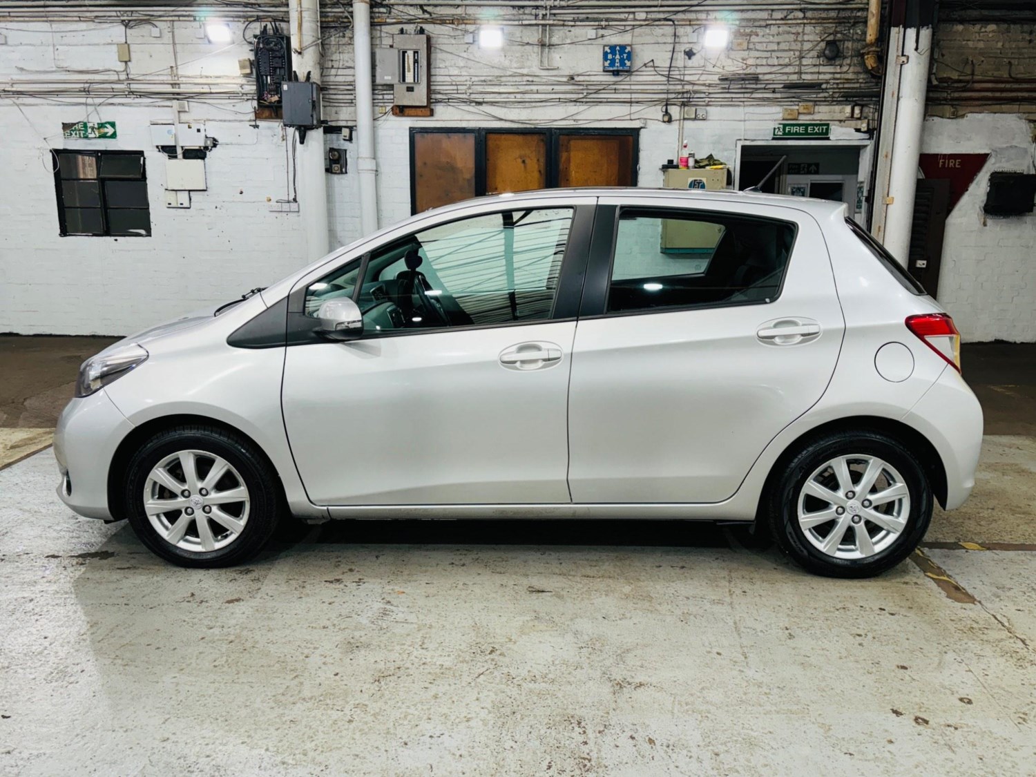 Toyota Yaris Listing Image