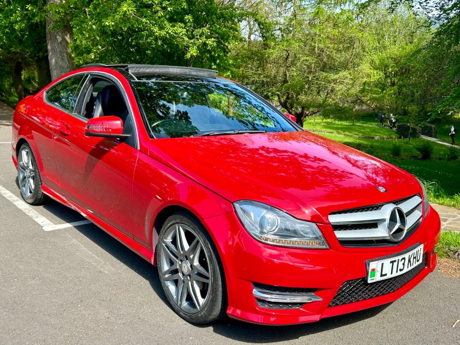 Mercedes-Benz C-Class Listing Image