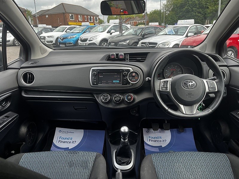 Toyota Yaris Listing Image