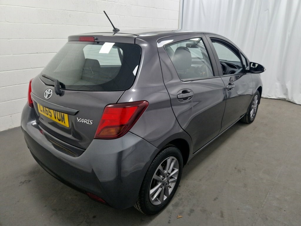 Toyota Yaris Listing Image