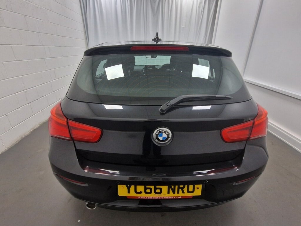 BMW 1 Series Listing Image