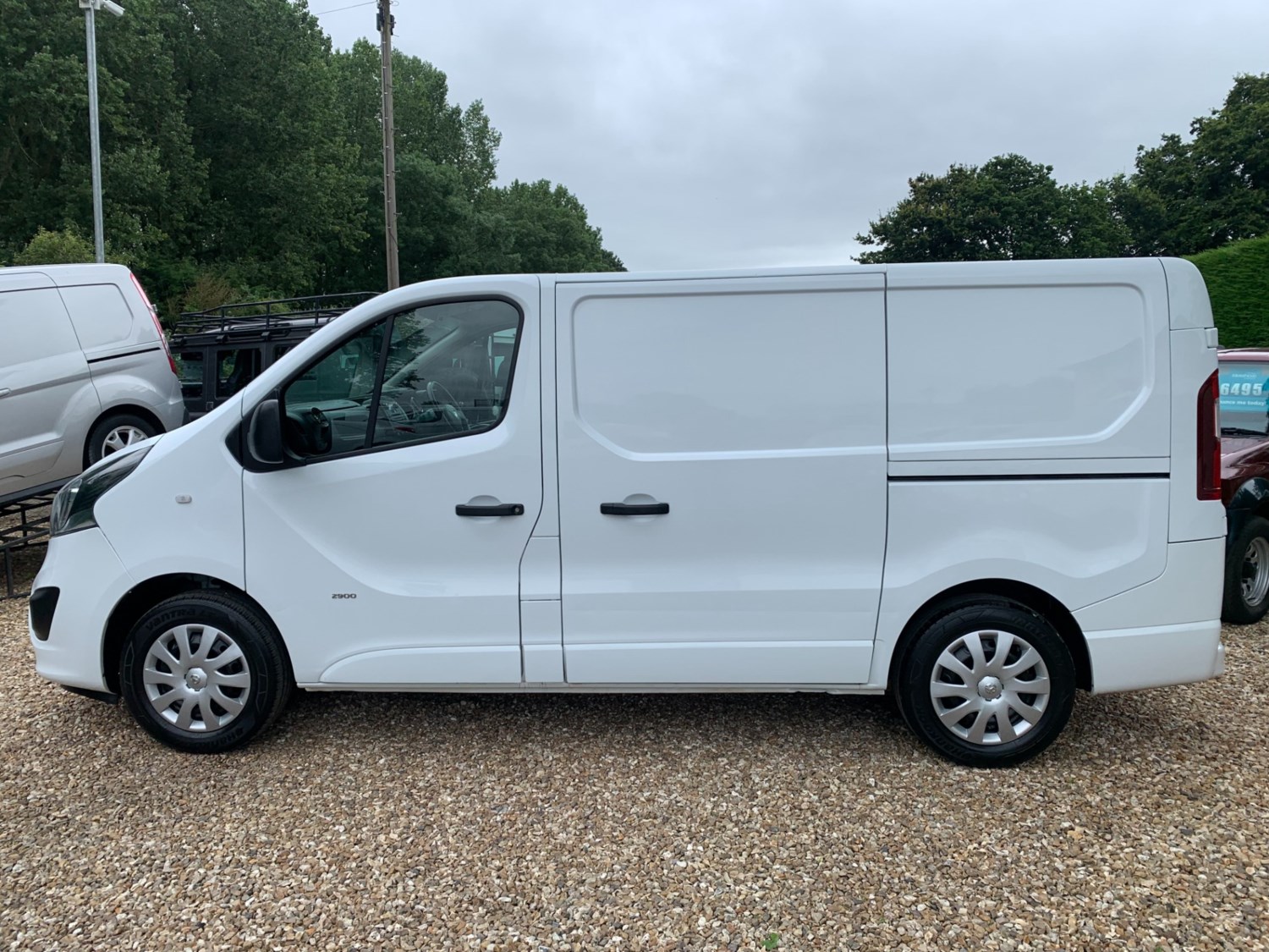 Vauxhall Vivaro Listing Image