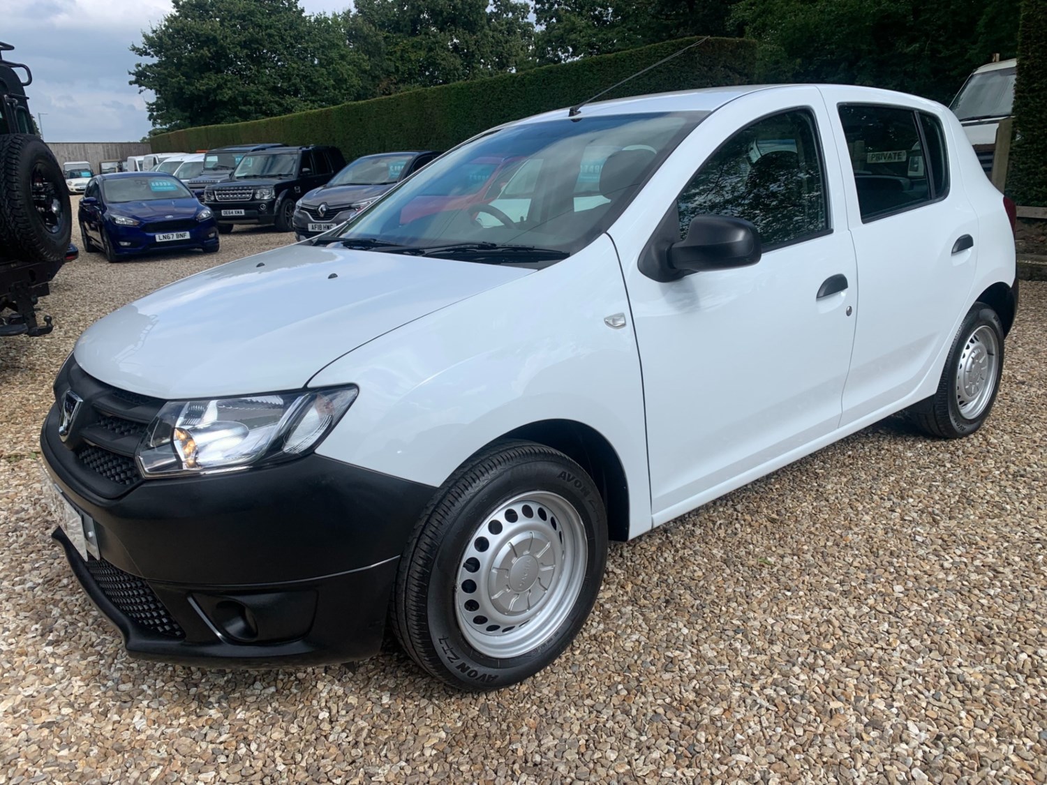 Dacia Sandero Listing Image