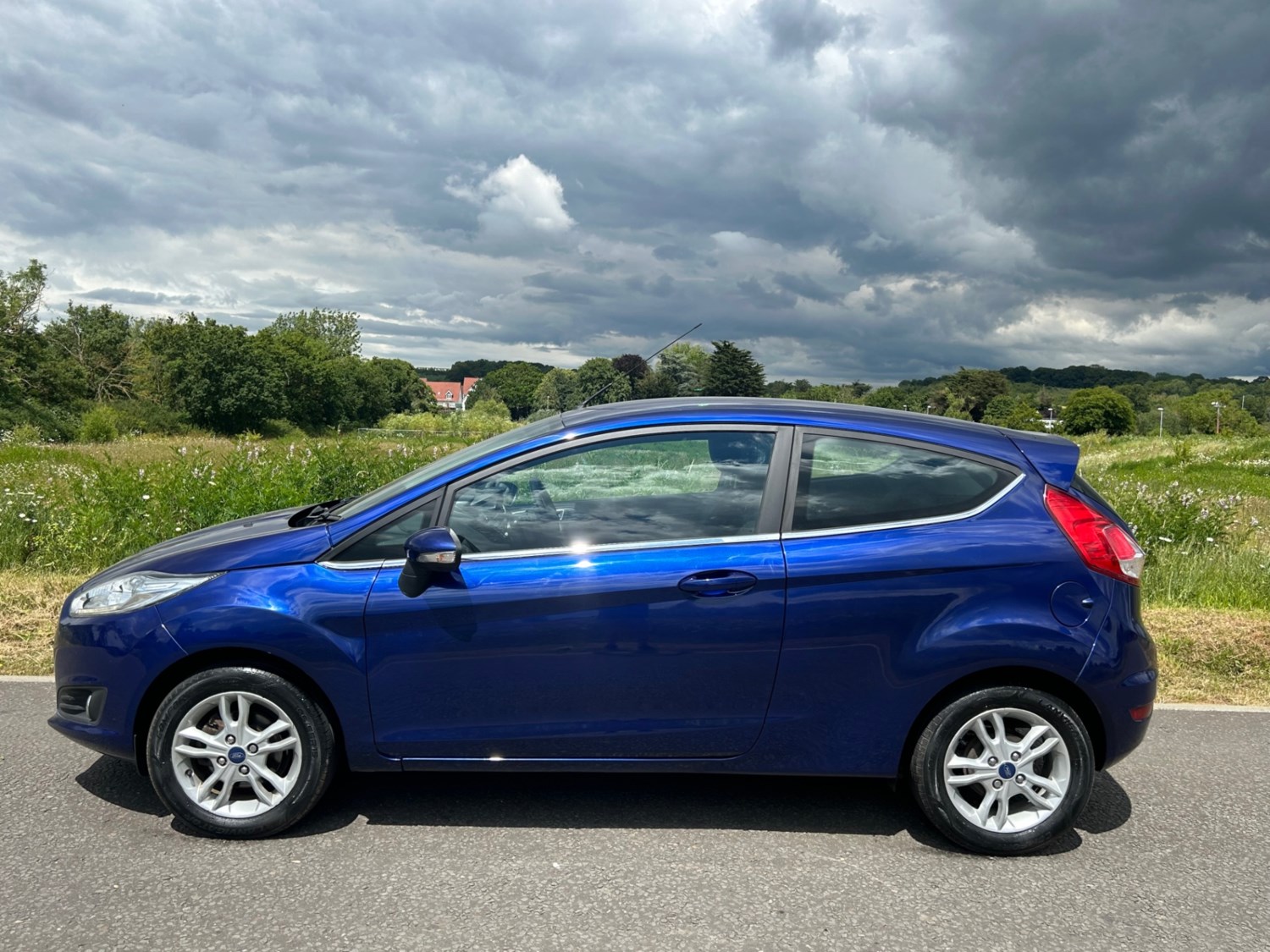 Ford Fiesta Listing Image