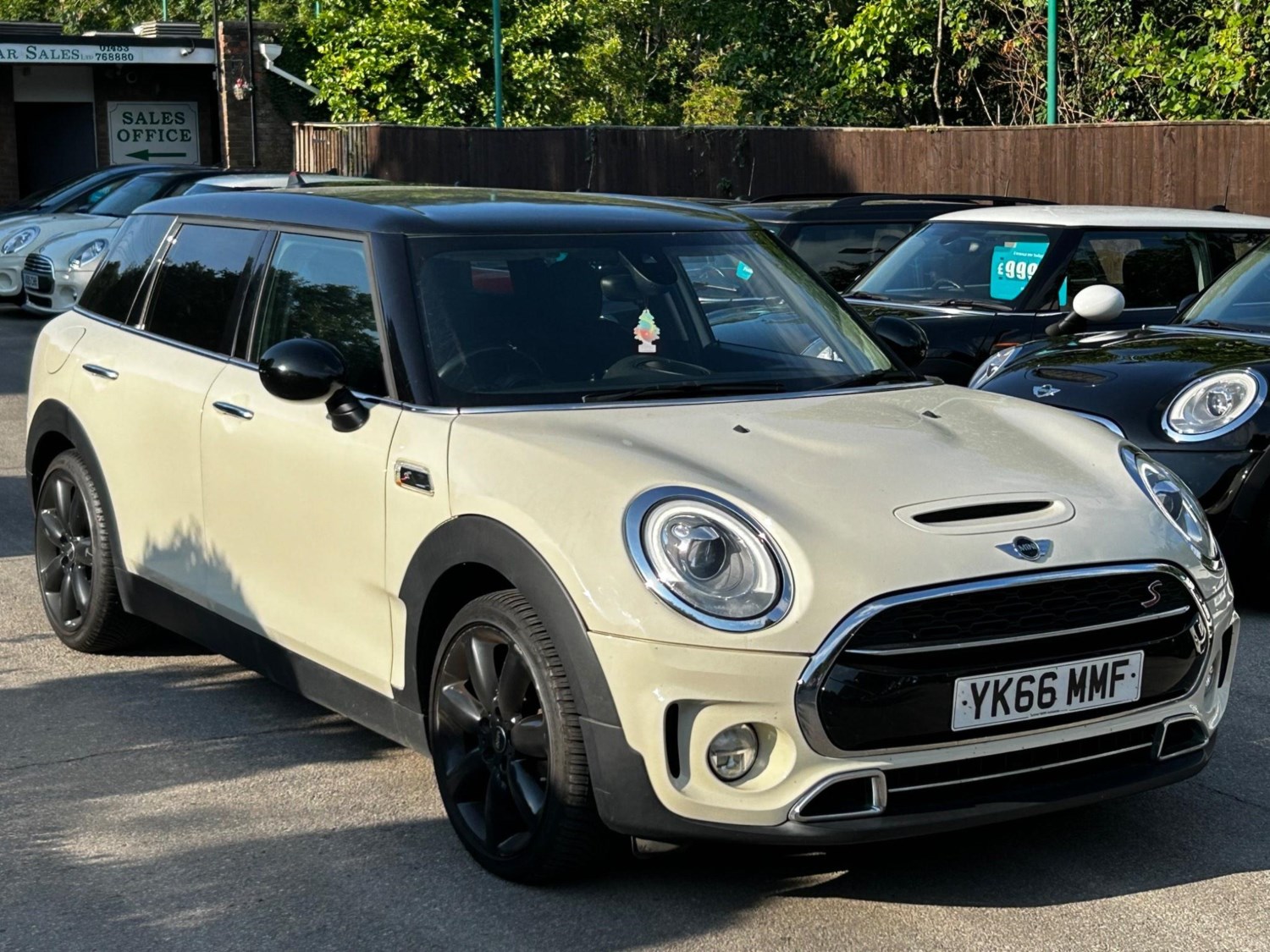 MINI Clubman Listing Image