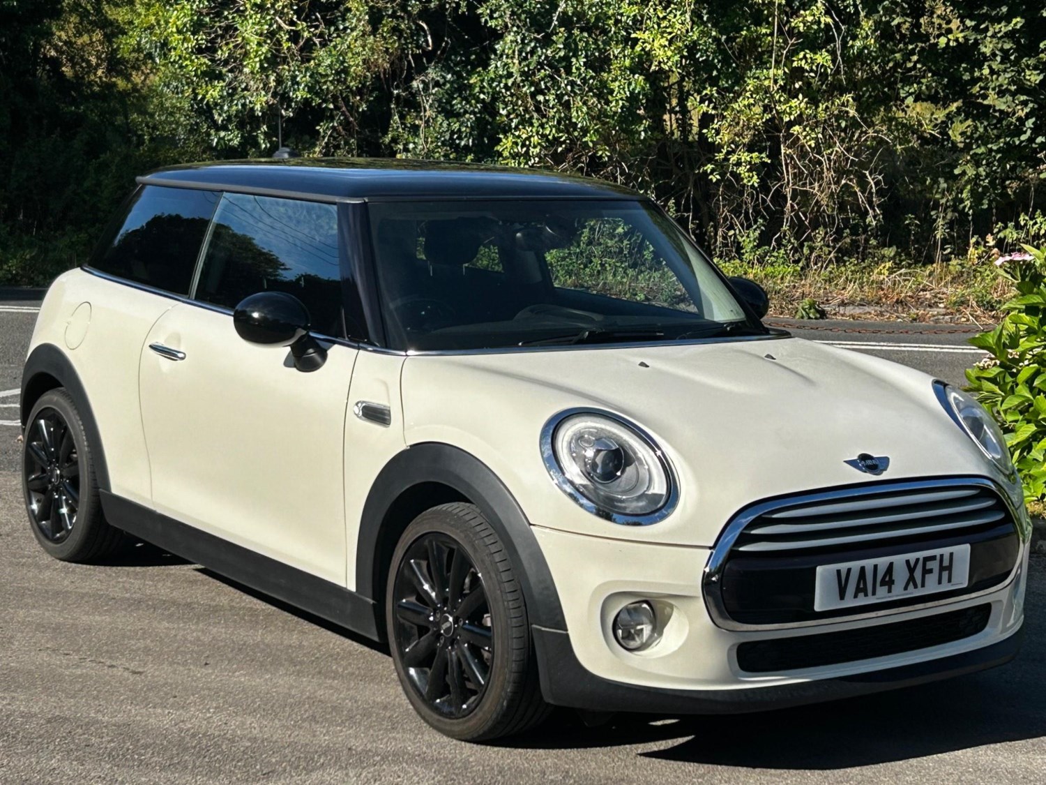 MINI Hatch Listing Image