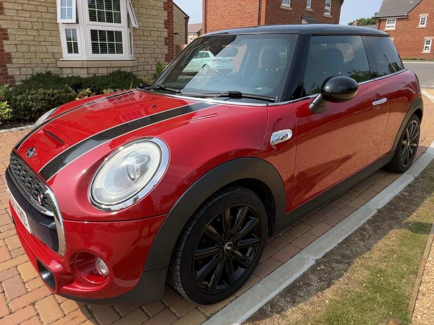 MINI Hatch Listing Image