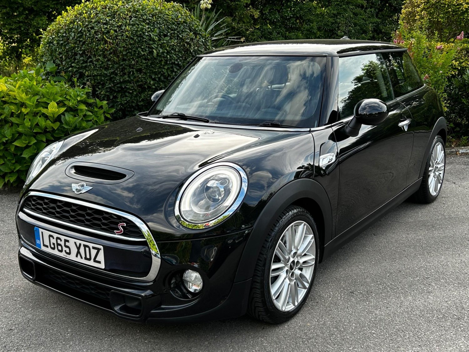 MINI Hatch Listing Image