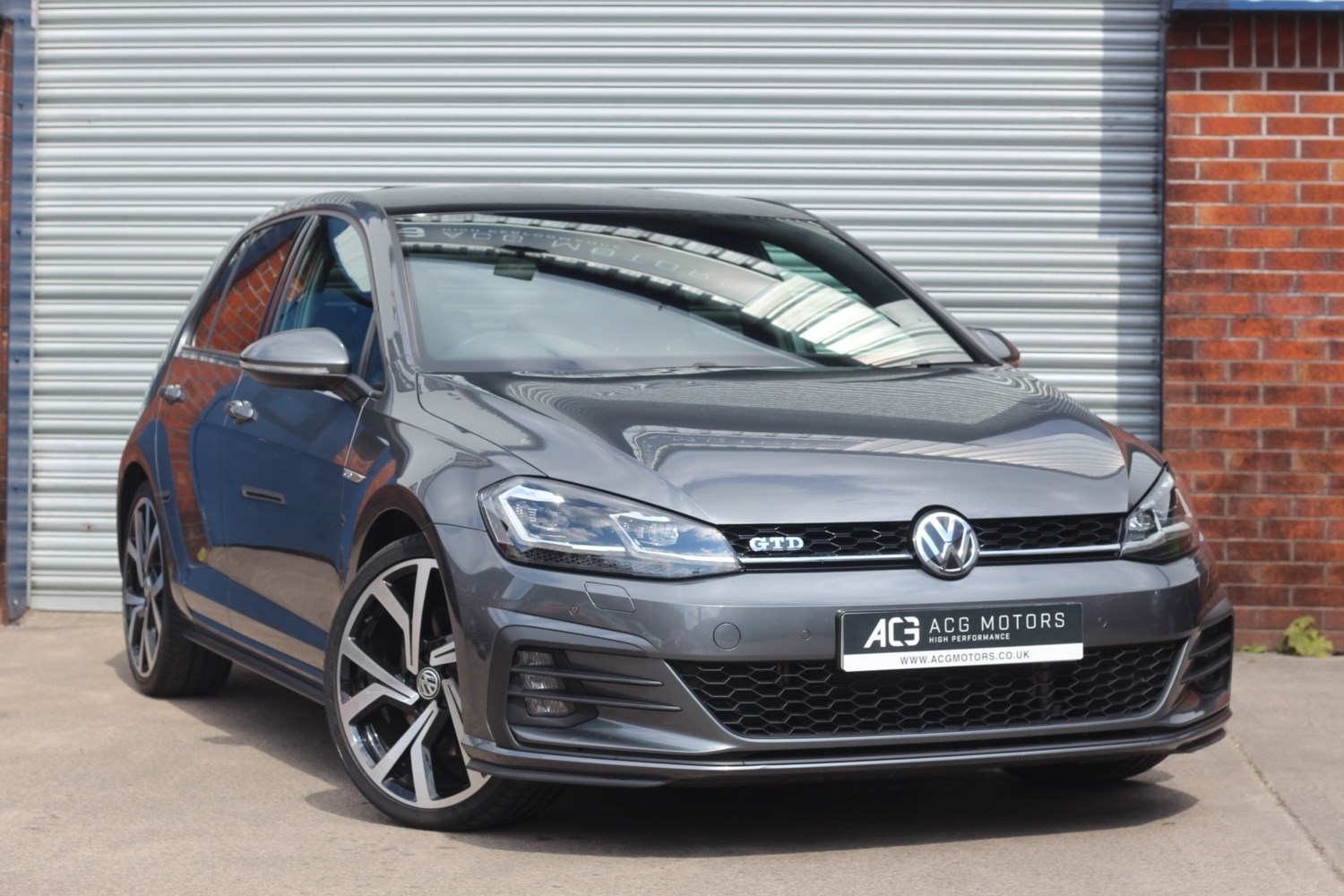 Volkswagen Golf Listing Image