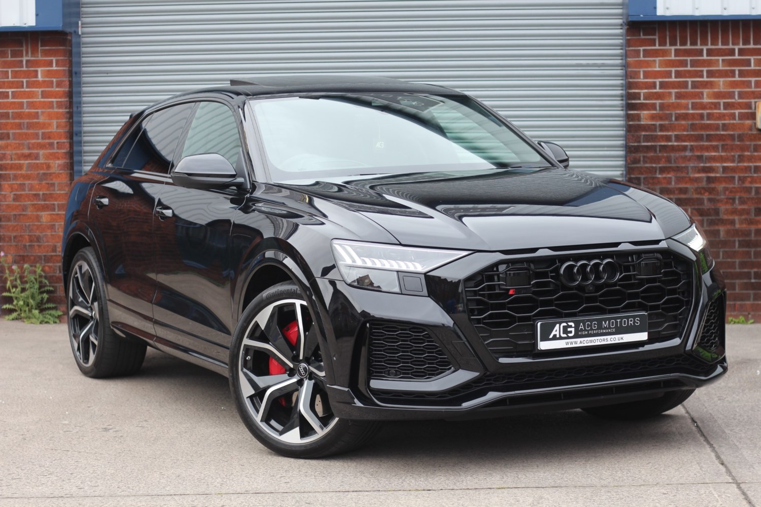 Audi RSQ8 Listing Image