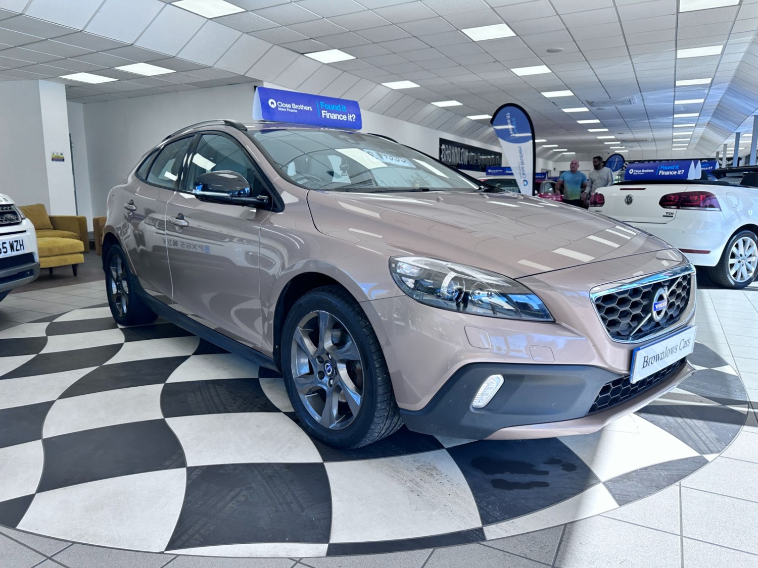 Volvo V40 Listing Image