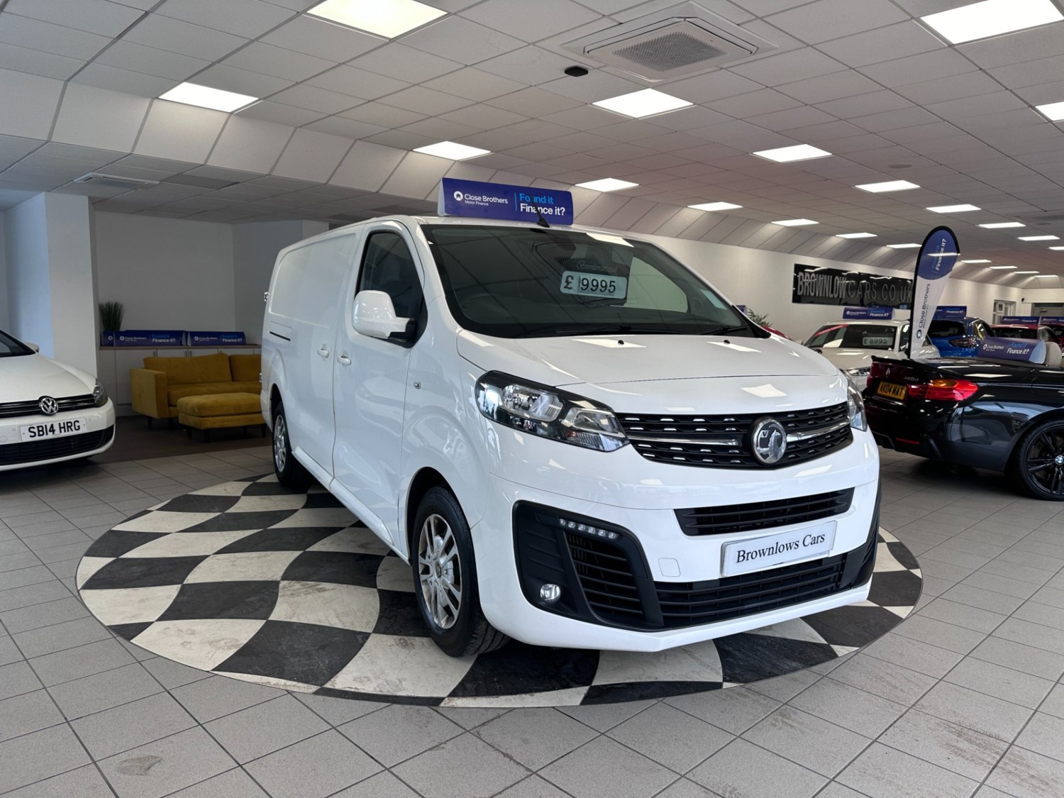 Vauxhall Vivaro Listing Image