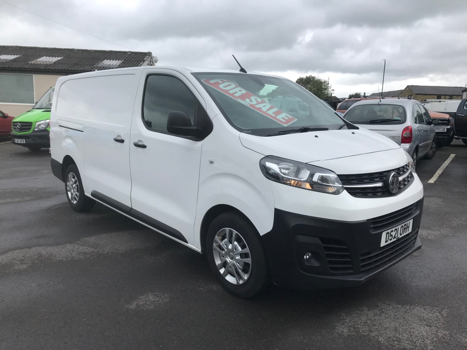 Vauxhall Vivaro Listing Image