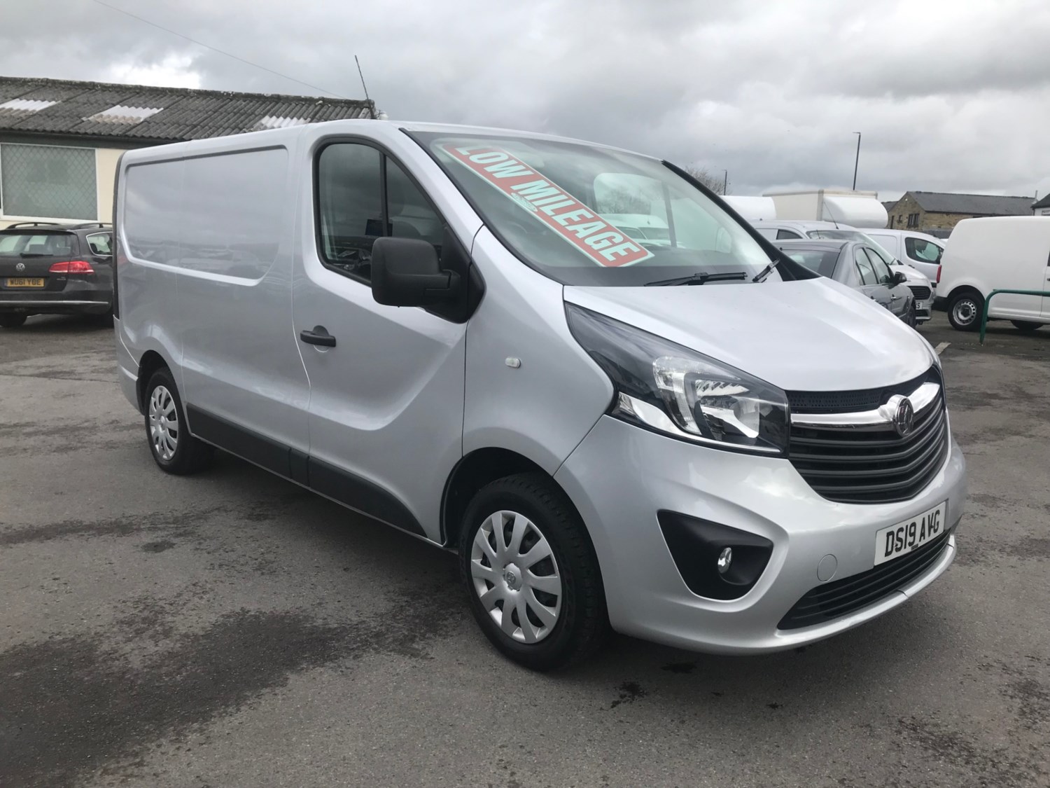 Vauxhall Vivaro Listing Image