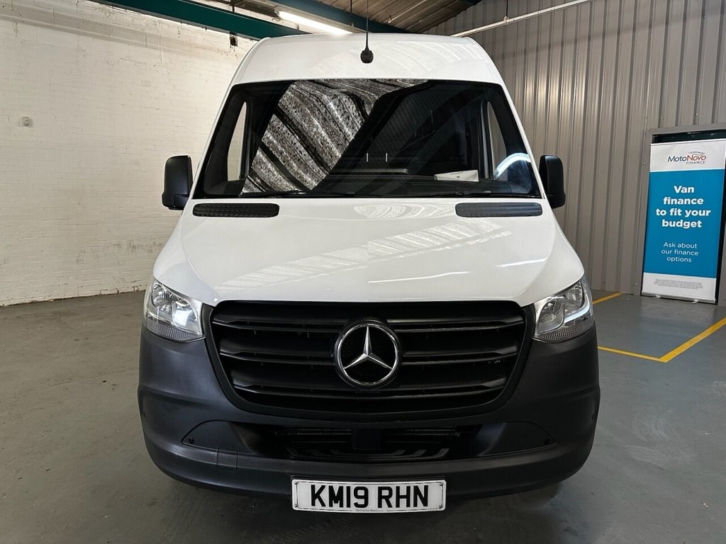 Mercedes-Benz Sprinter Listing Image