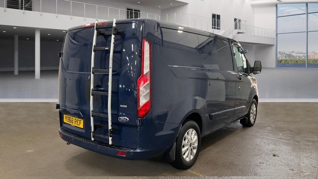 Ford Transit Custom Listing Image