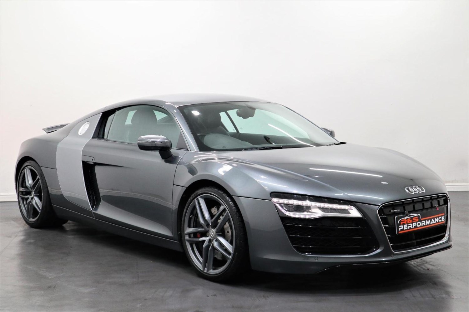 Audi R8 Listing Image