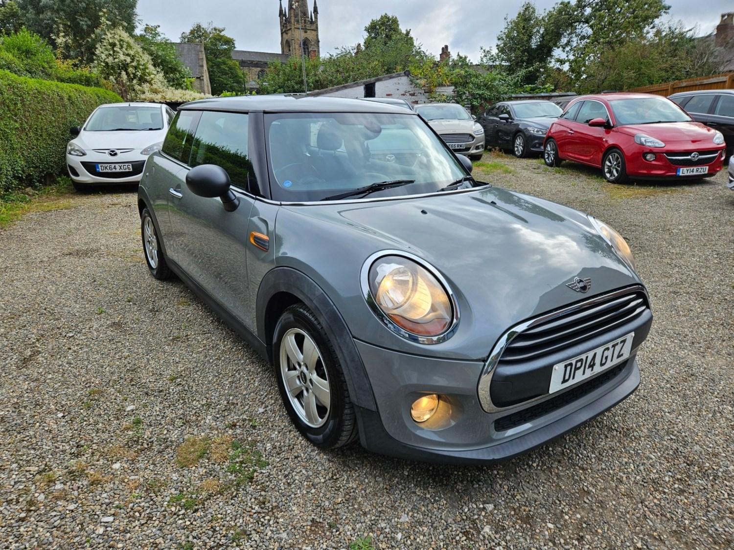 MINI Hatch Listing Image