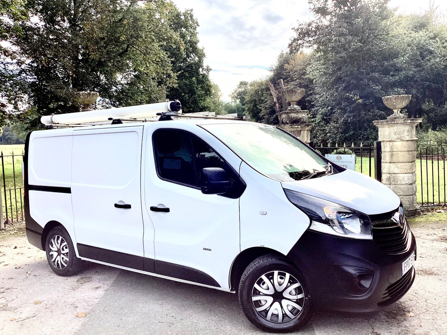 Vauxhall Vivaro Listing Image