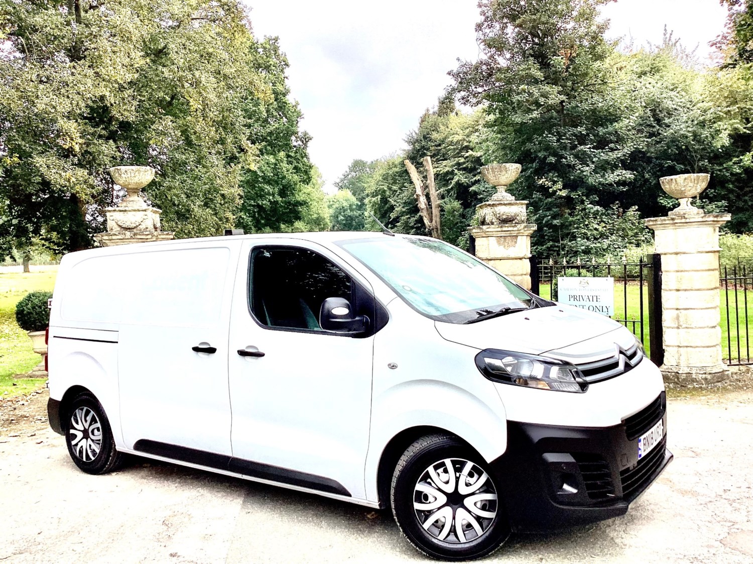 Citroen Dispatch Listing Image