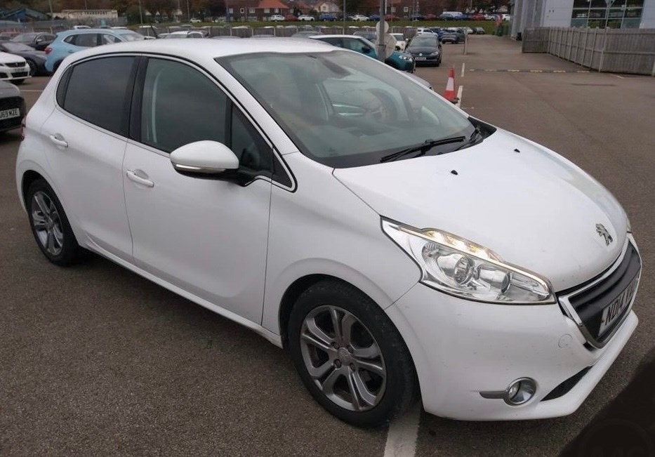 Peugeot 208 Listing Image