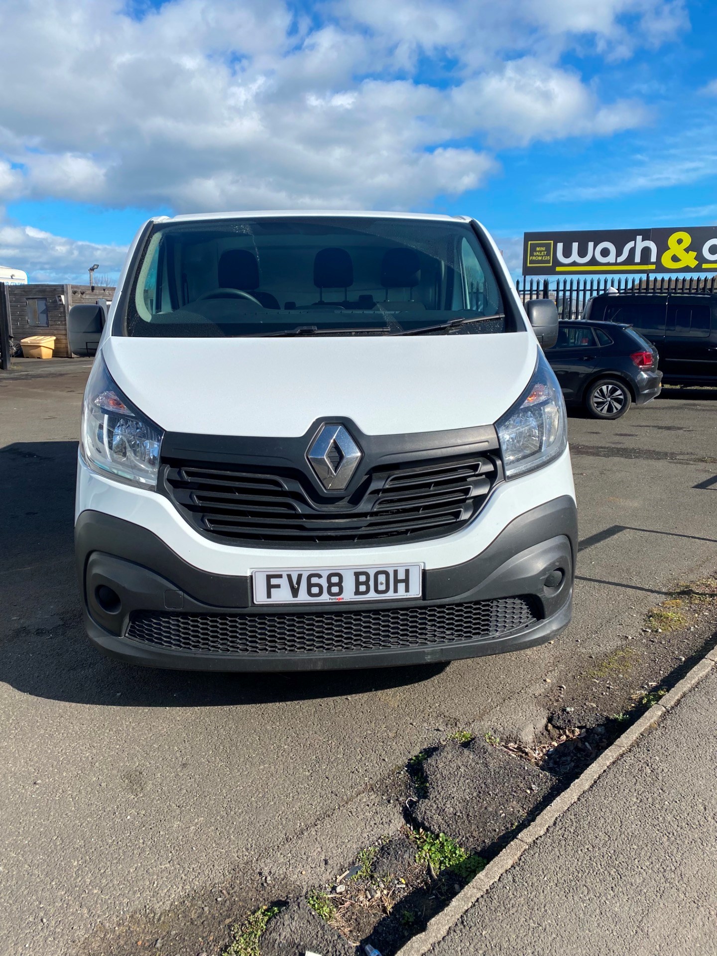 Renault Trafic Listing Image