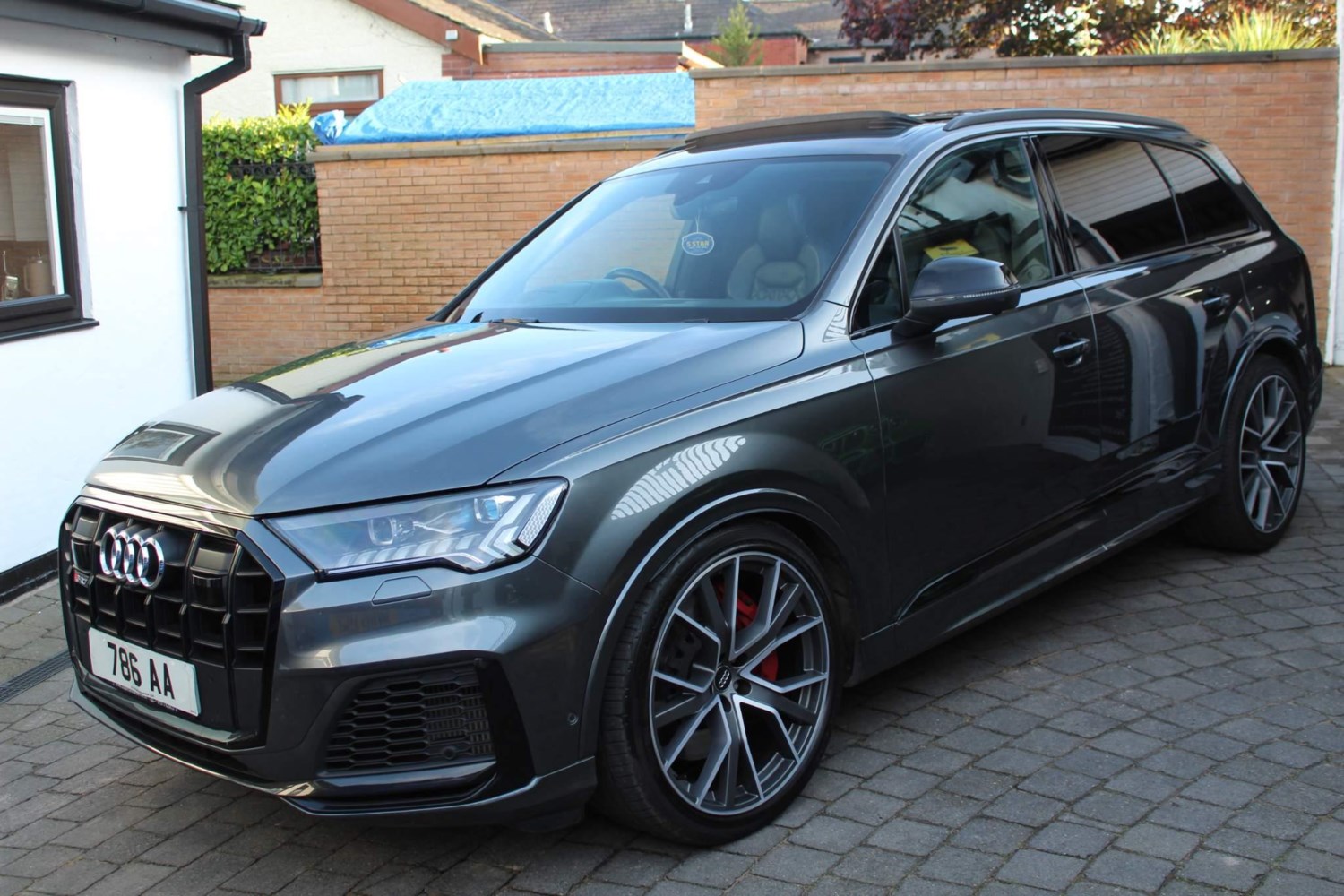 Audi SQ7 Listing Image