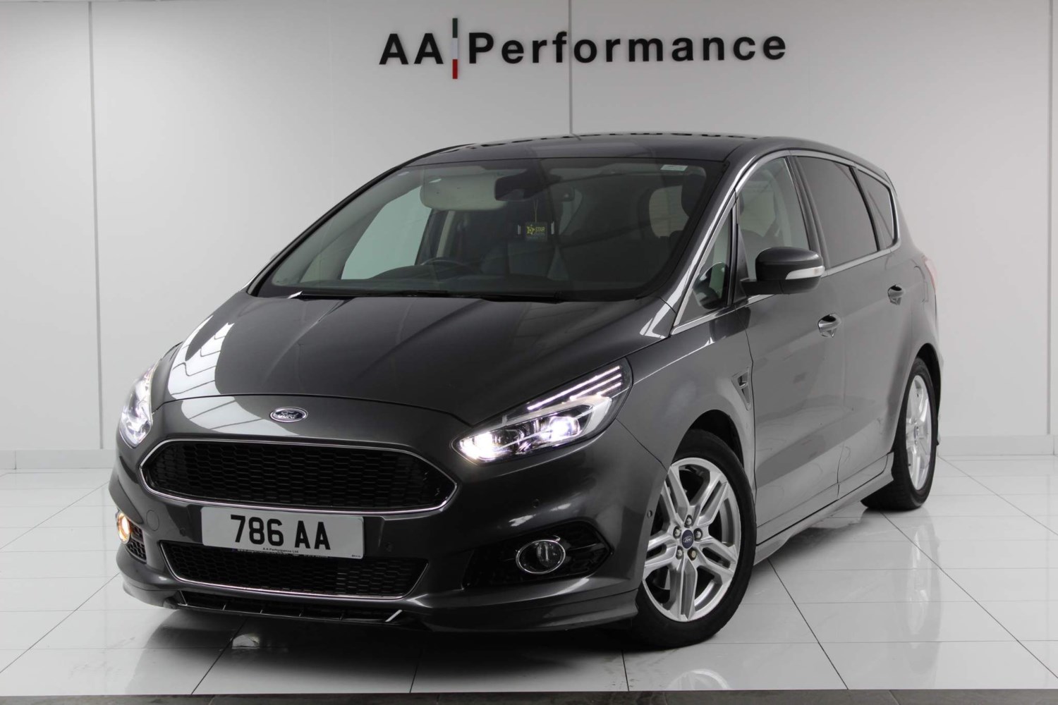 Ford S-Max Listing Image