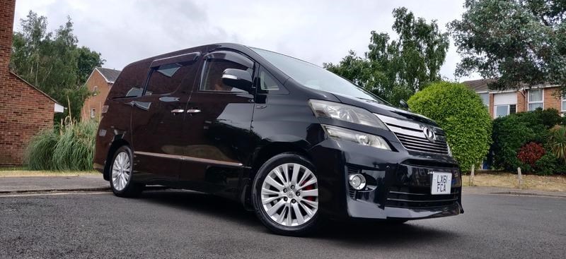 Toyota Vellfire Listing Image