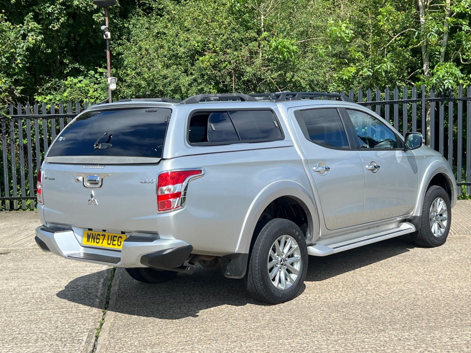 Mitsubishi L200 Listing Image